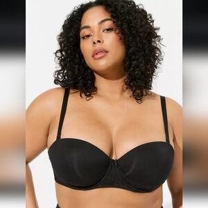 TORRID Bombshell Everyday Strapless Push-Up Bra Black Size 38C NWT